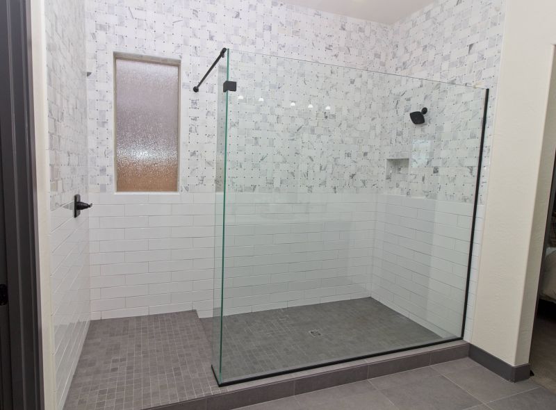 Open-Design Walk-in Shower